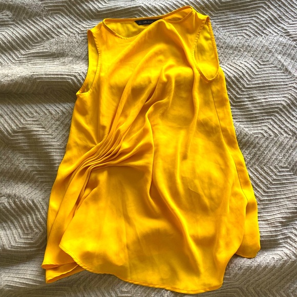Yellow front-gathered Zara blouse - Picture 2 of 5